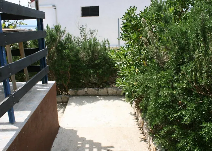 Apartament With Parking Space Cove Smokvica, Pag - 6314 *